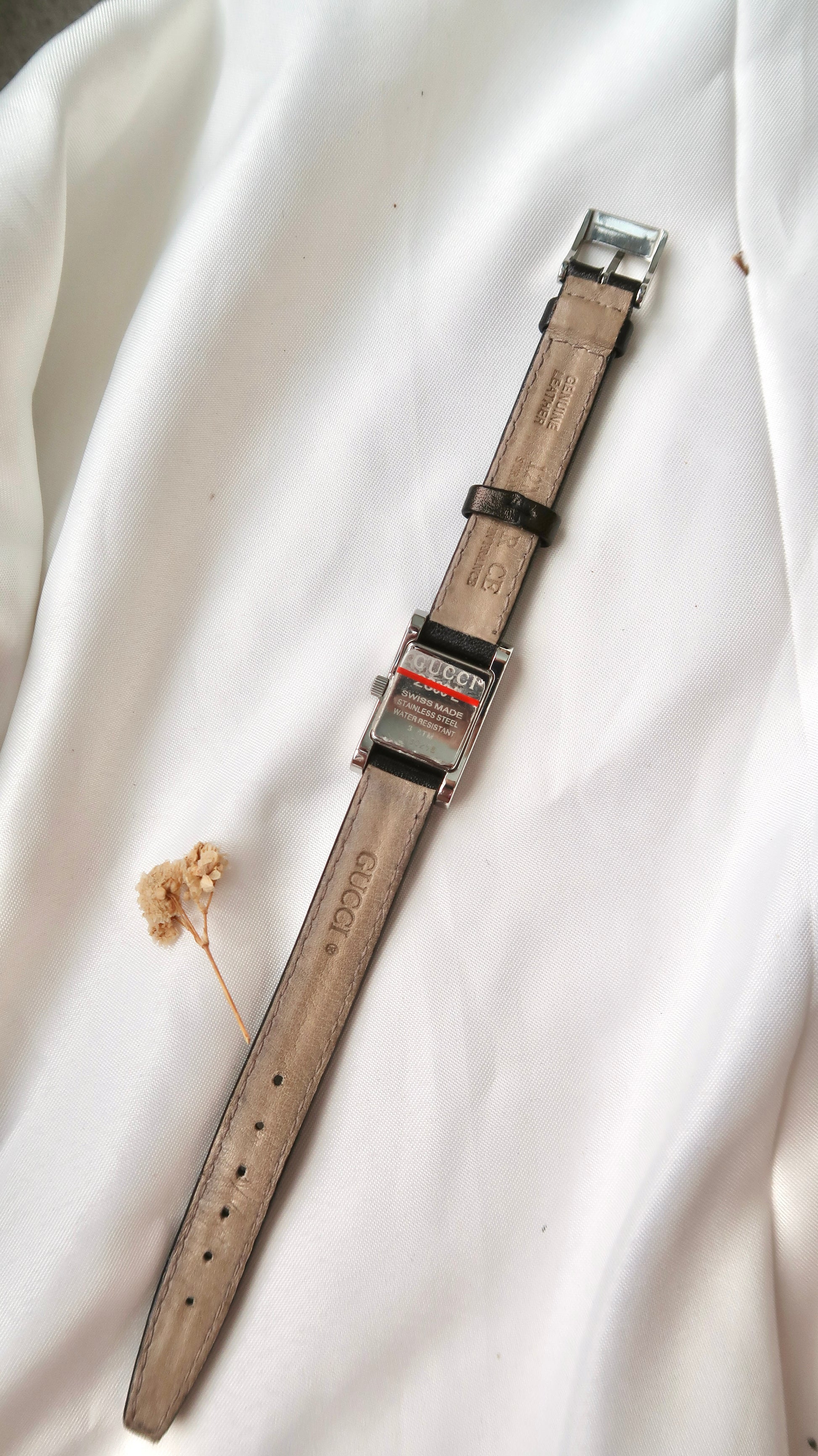 [FULLSET WITH BOX] Gc. 2300L Silver Rect Dial with Black Strap Watch