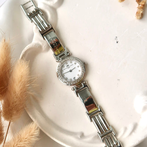 BLCG. White Round 12P Diamonds Dial with Silver Chain Watch