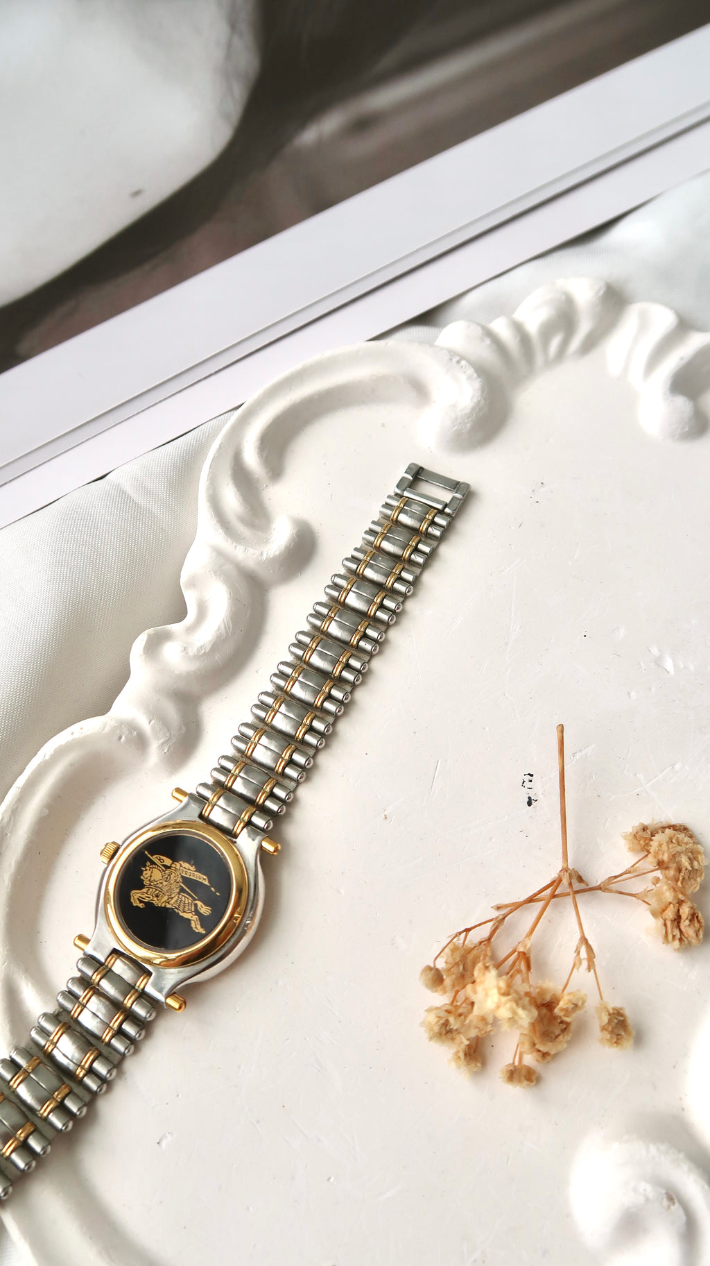 BRBY. Round Ivory Dial with Two Tone Chain Watch