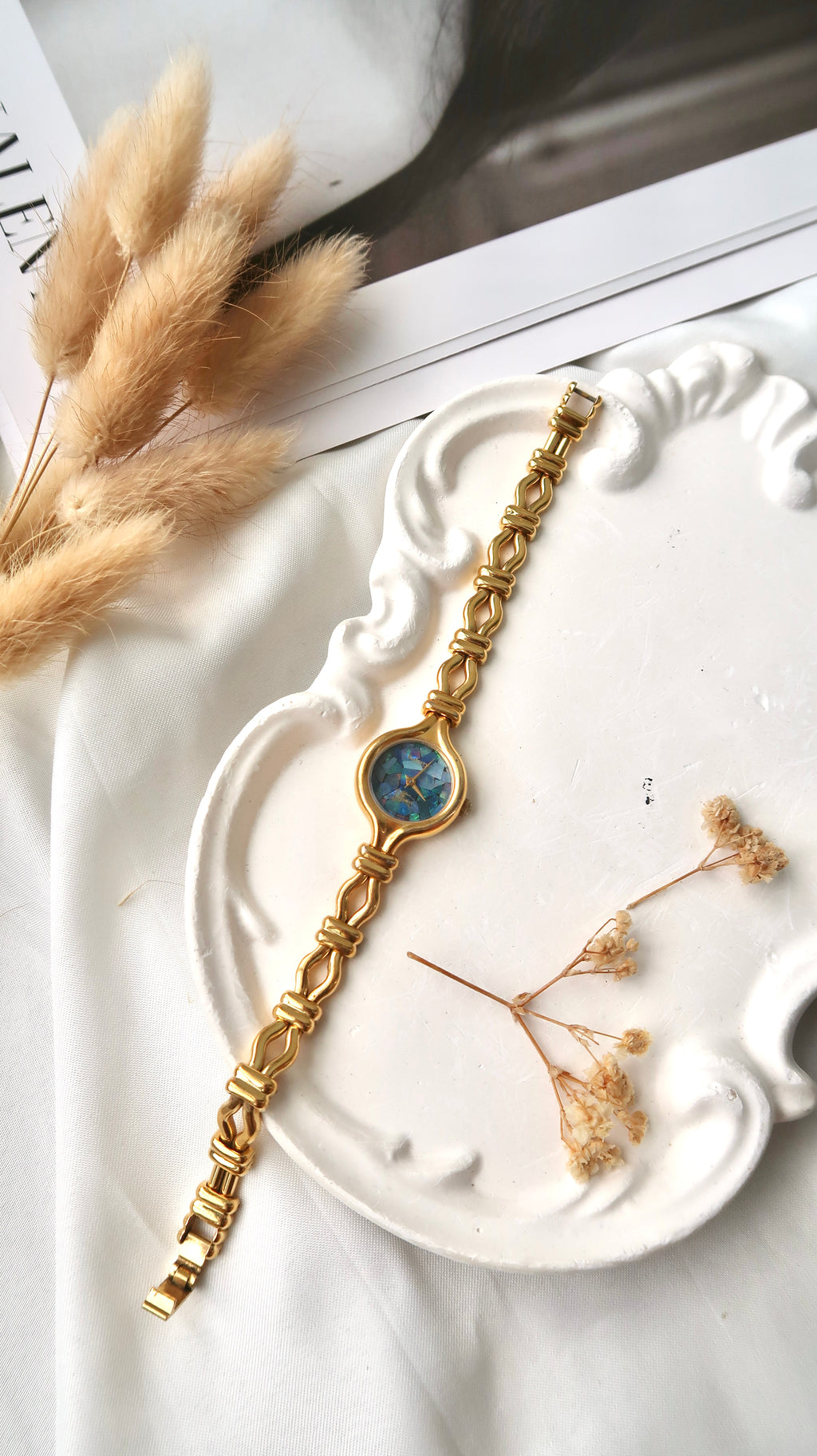 BRBY. 7000 Blue Mosaic Dial with Gold Chain Watch