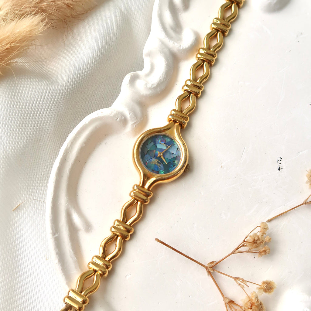 BRBY. 7000 Blue Mosaic Dial with Gold Chain Watch