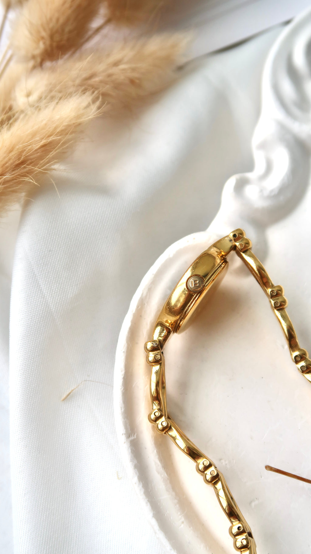 BRBY. 7000 Blue Mosaic Dial with Gold Chain Watch