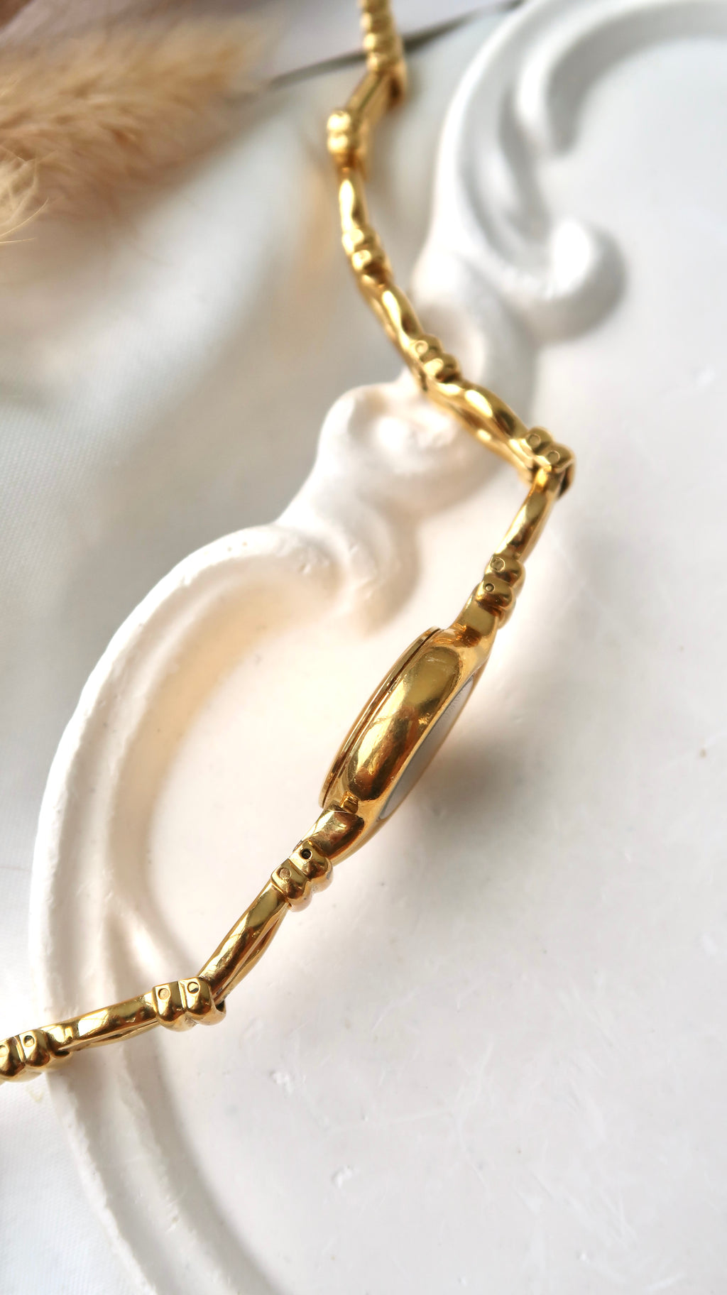 BRBY. 7000 Blue Mosaic Dial with Gold Chain Watch