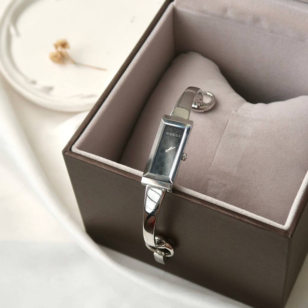 [WITH BOX] Gc. Black Patterned Rect Dial Silver Bangle Watch