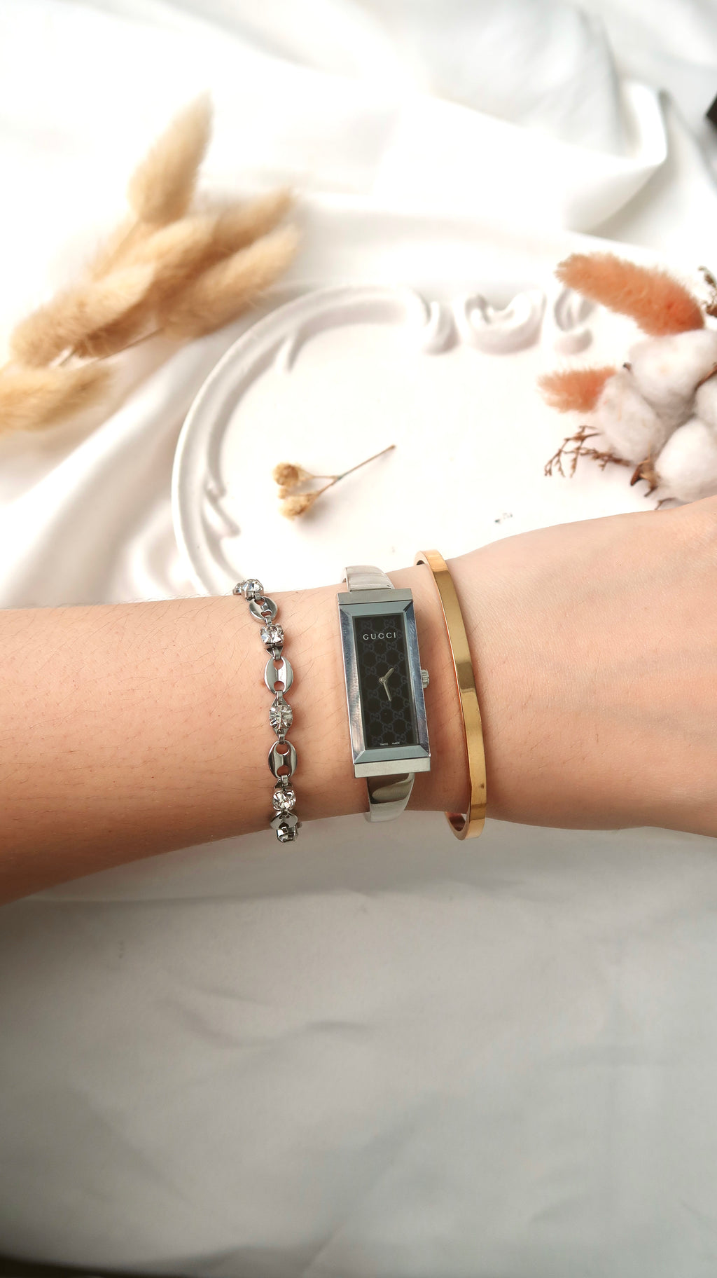 [WITH BOX] Gc. Black Patterned Rect Dial Silver Bangle Watch