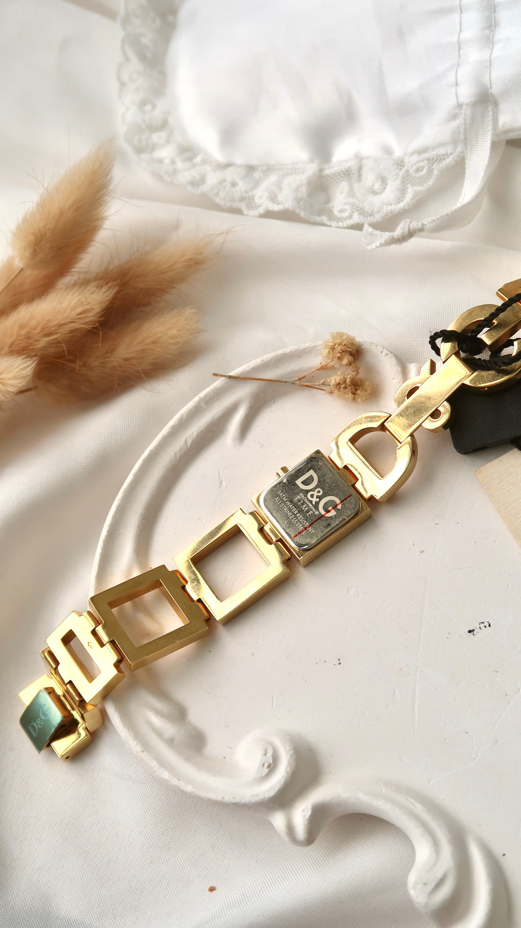 D&G White Square Dial with Gold Chain Watch [Like New]