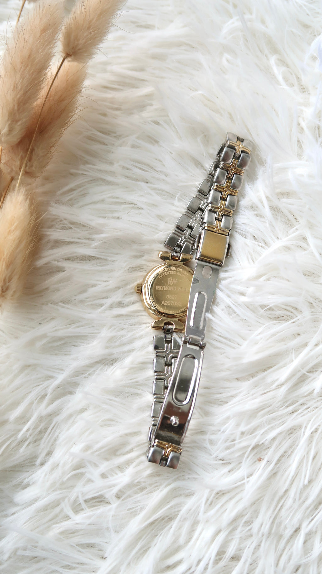 R. Weil Geneve White Round Dial with Two Tone Chain Watch