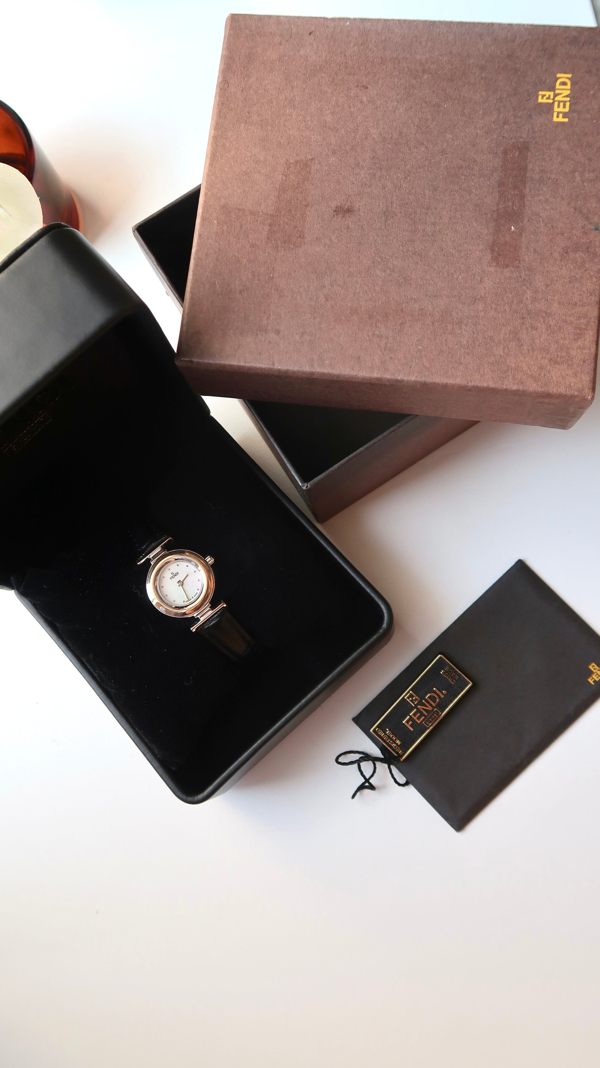 [FULLSET WITH BOX] F. 320L MOP Round Dial with Black Strap