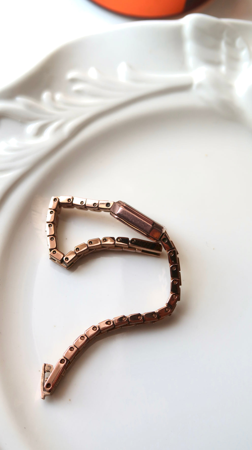 CTZ. Kii White Rect Dial Gold Chain Watch