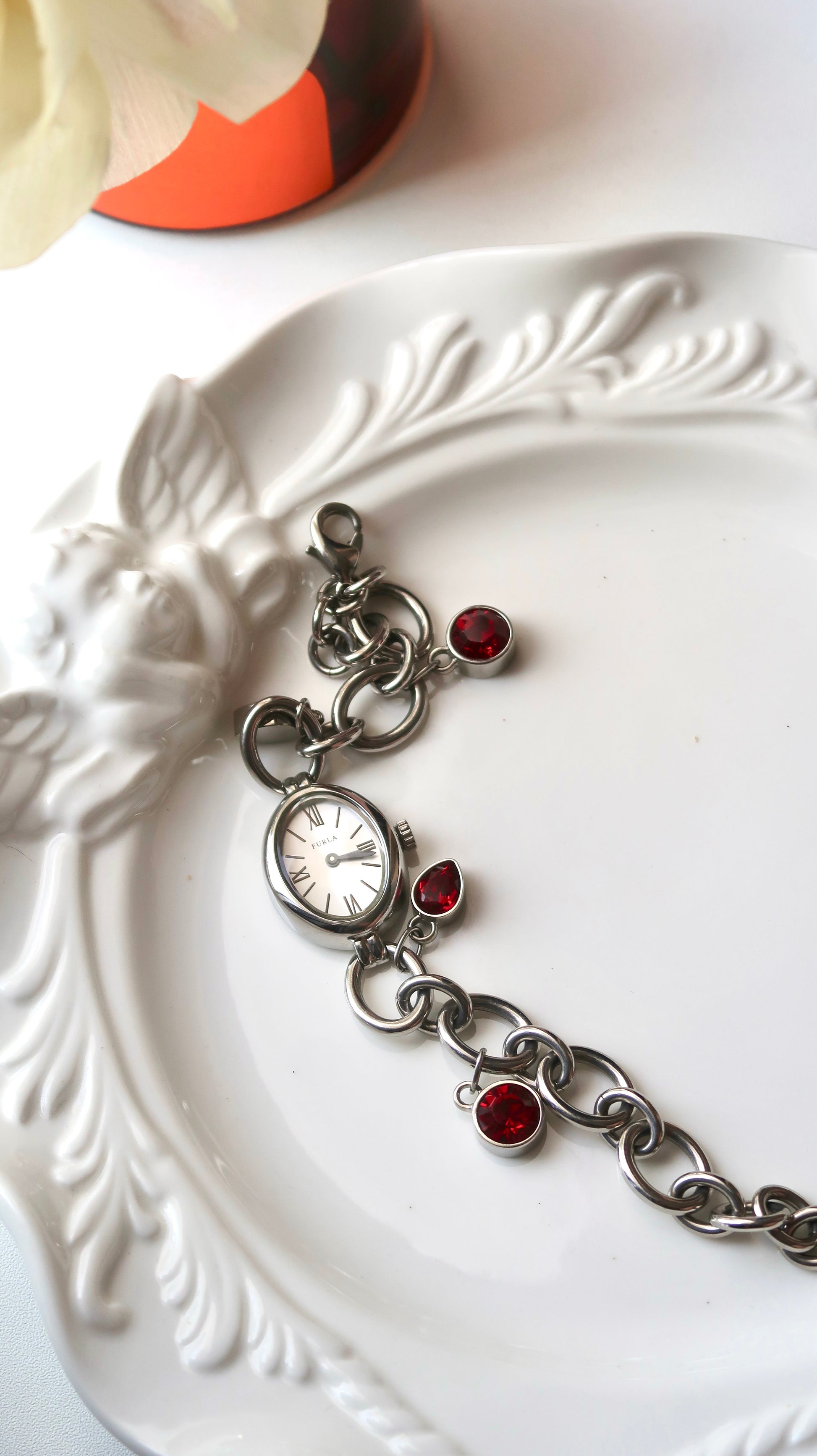 FUR. White Oval Roman Dial with Silver & Red Jewels Bracelet Chain Watch