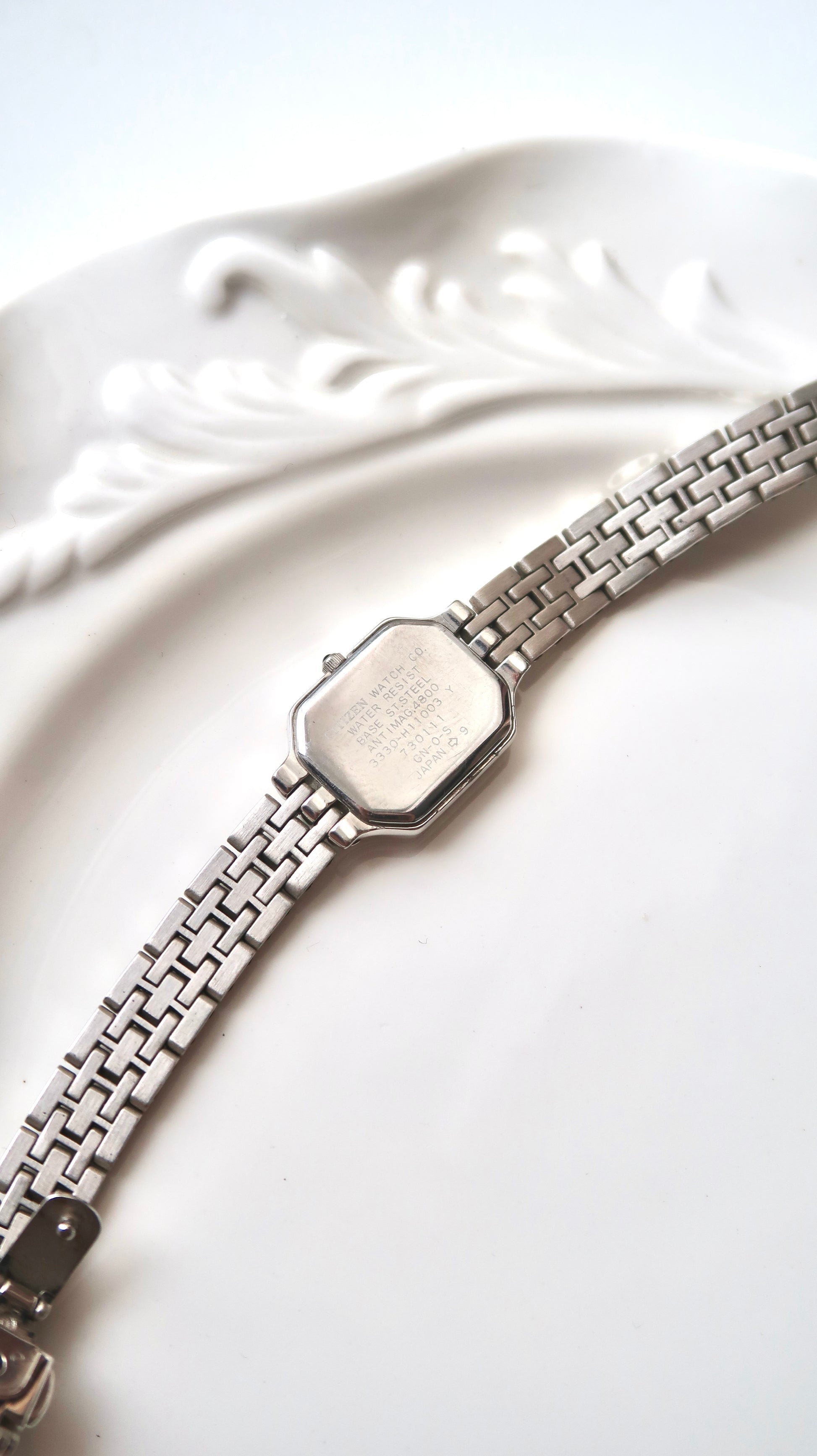 CTZ. Exceed MOP Octagon Dial Silver Chain Watch