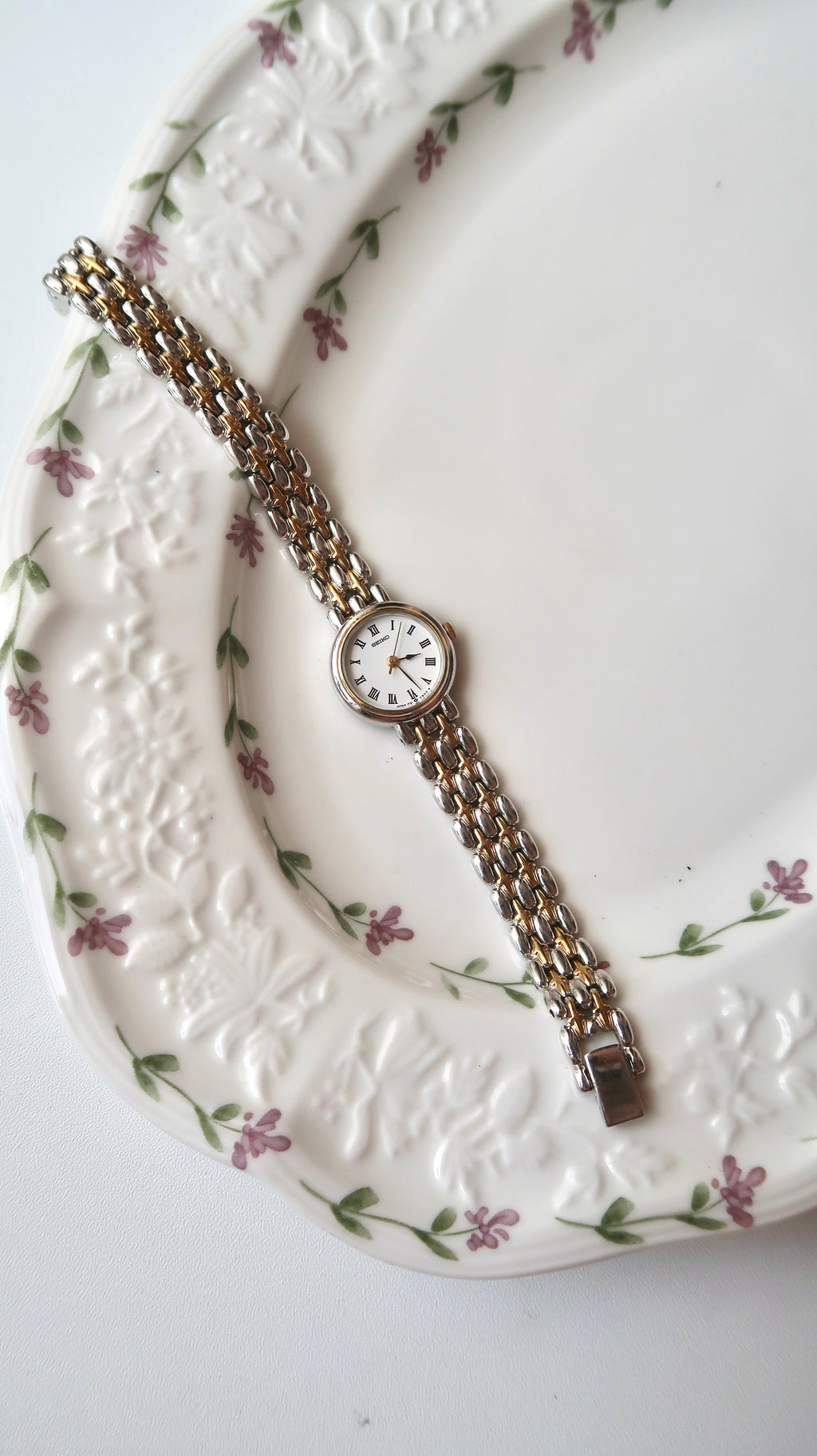 S. White Roman Round Dial Two Tone Chain Watch