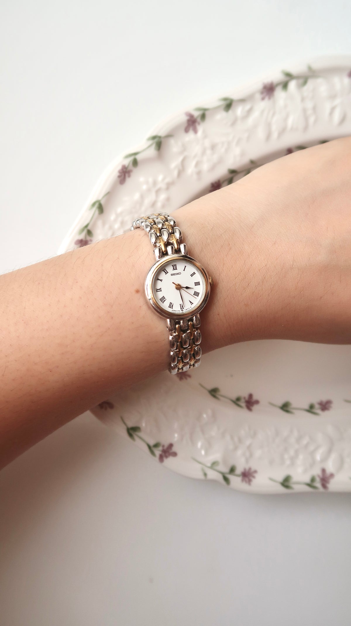 S. White Roman Round Dial Two Tone Chain Watch