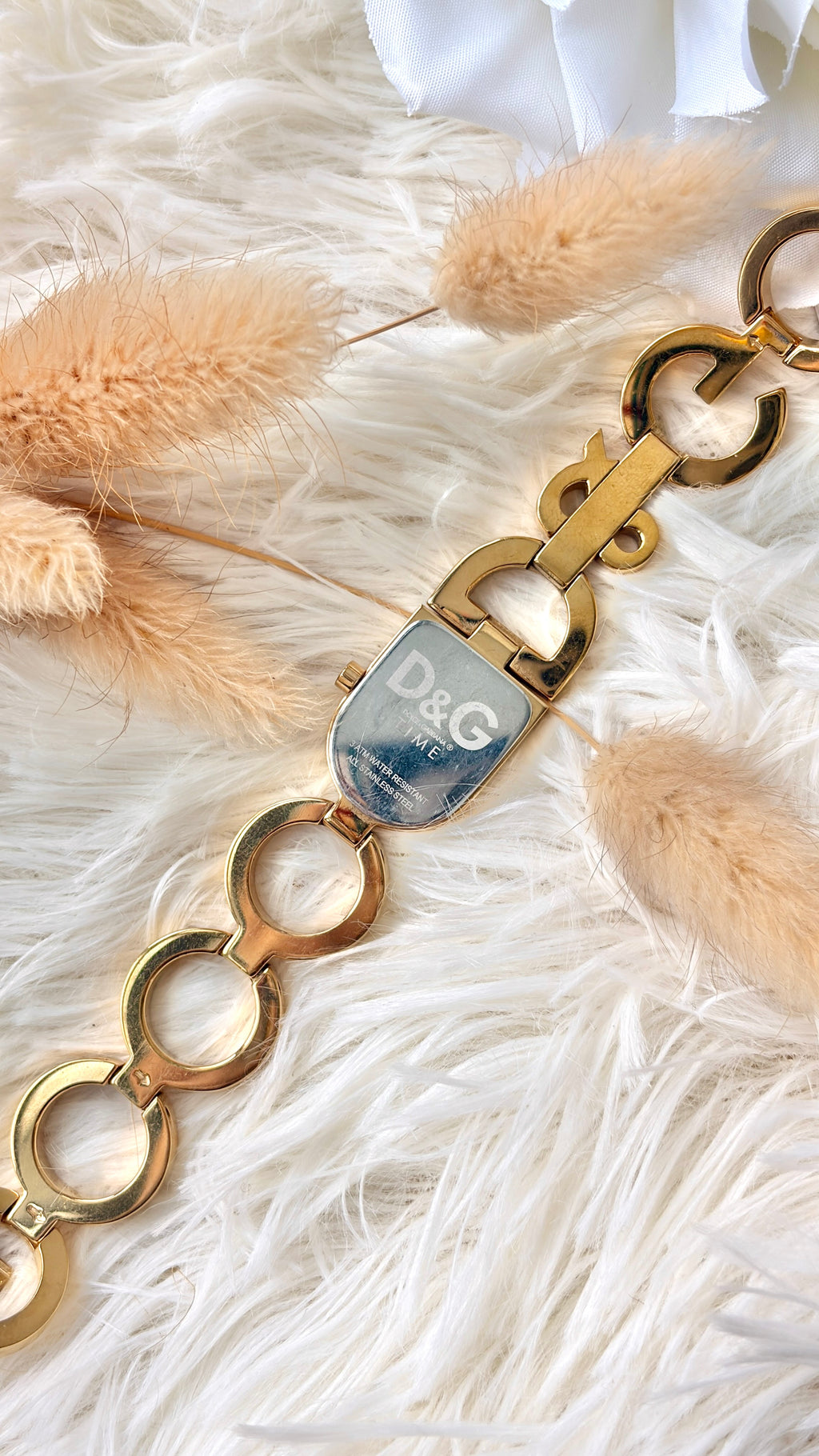 D&G White U Dial with Gold Chain Watch