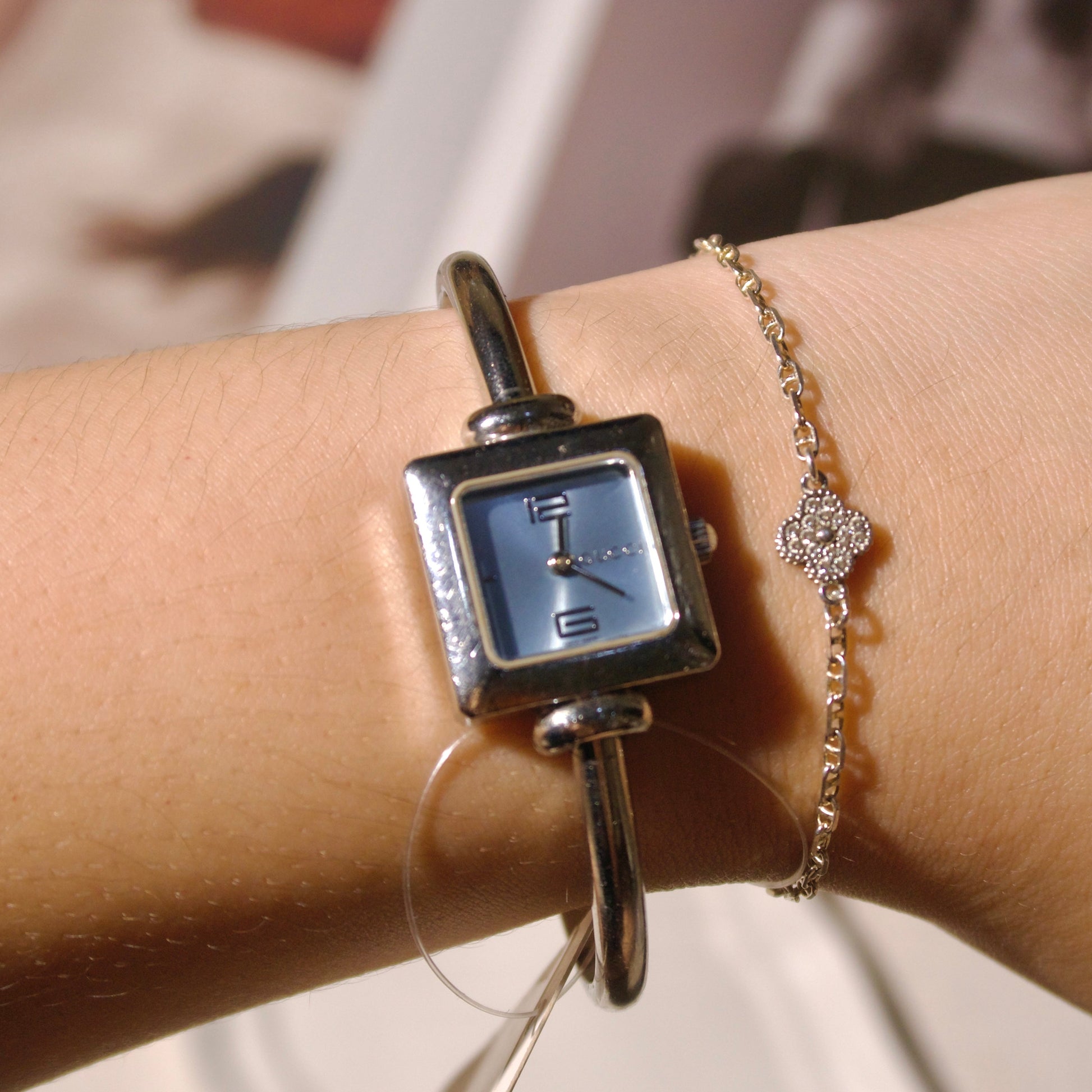 Gc. 1900L Silver w/ Light Blue Dial Watch