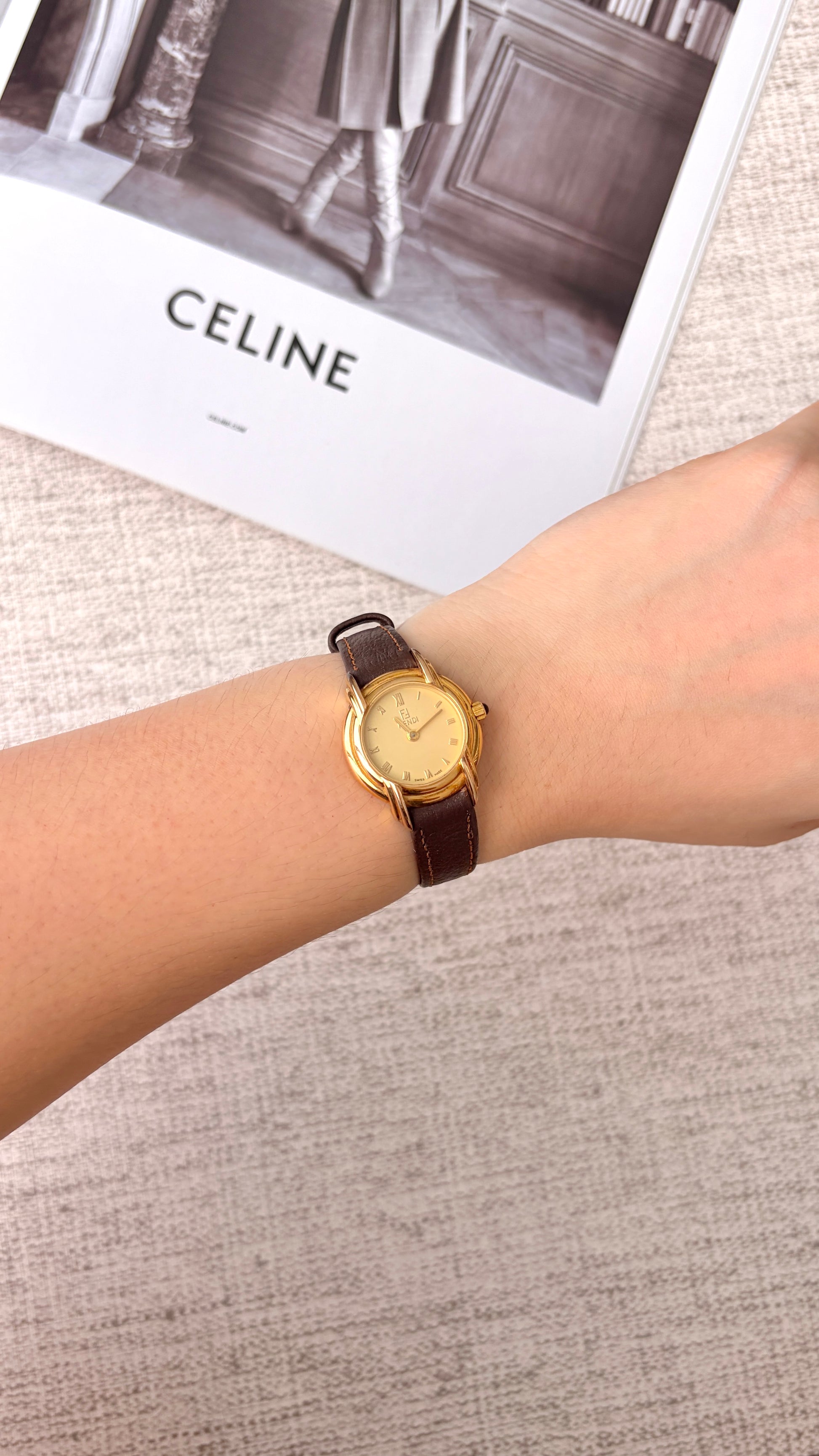 [WITH BOX] F. 300L Gold Round Dial with Brown Strap Watch