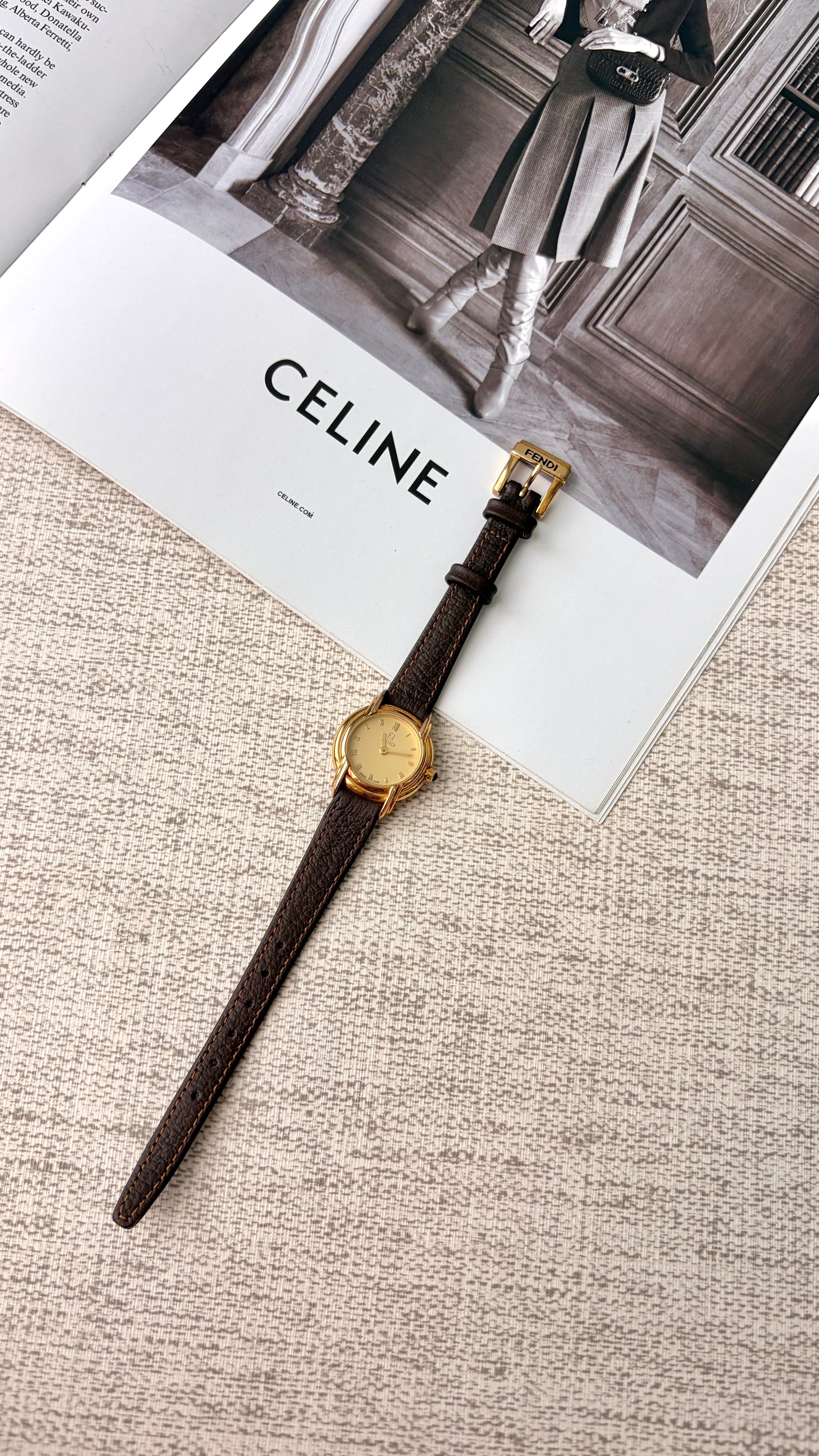 [WITH BOX] F. 300L Gold Round Dial with Brown Strap Watch