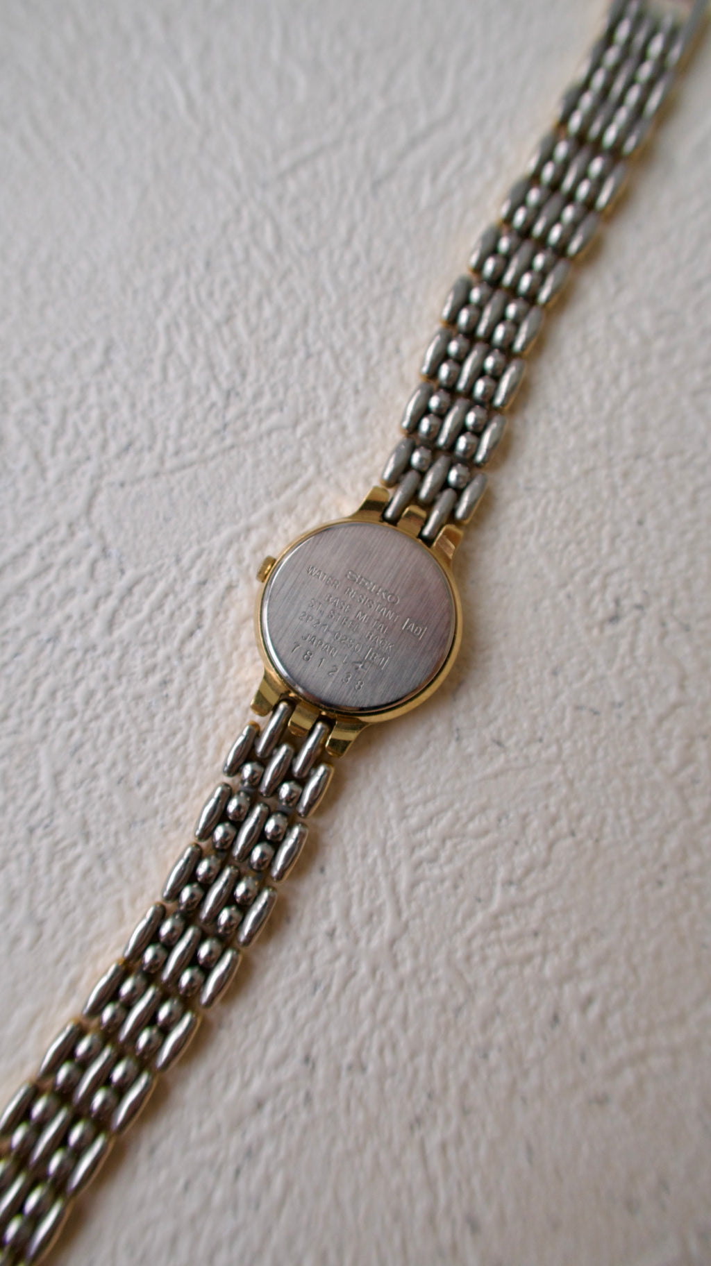 S. Creo Gold Round Dial with Two Tone Chain