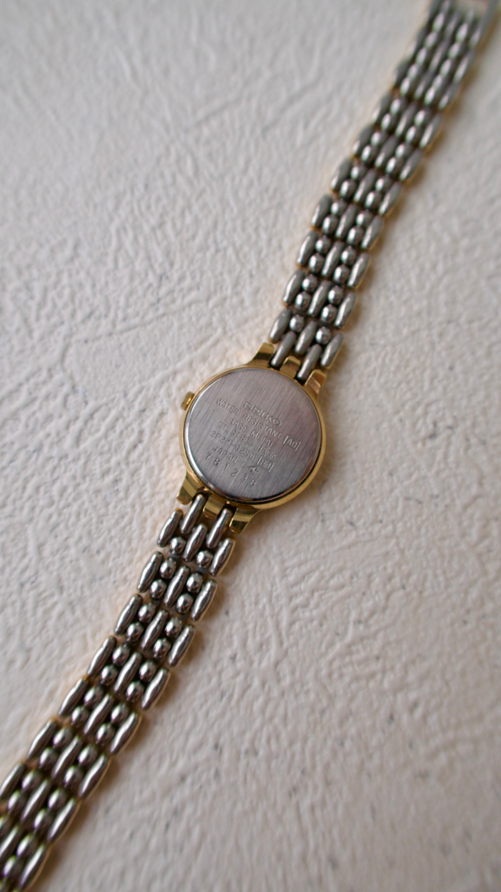 S. Creo Gold Round Dial with Two Tone Chain