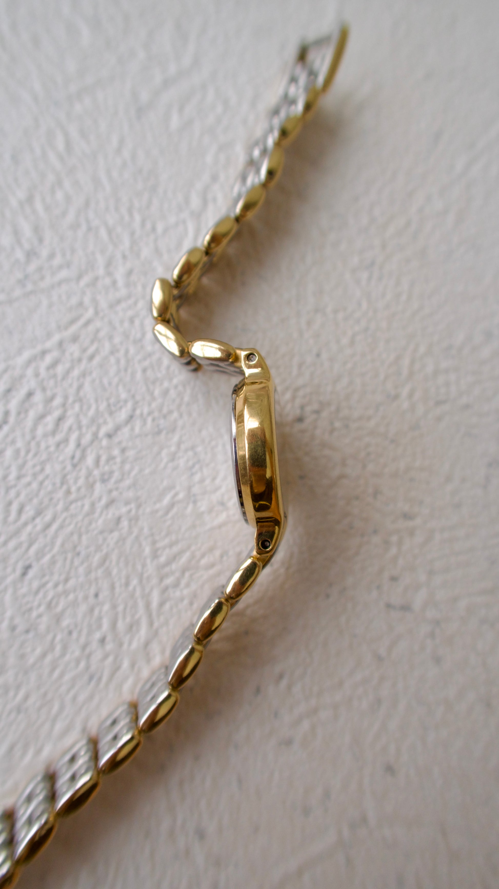 S. Creo Gold Round Dial with Two Tone Chain