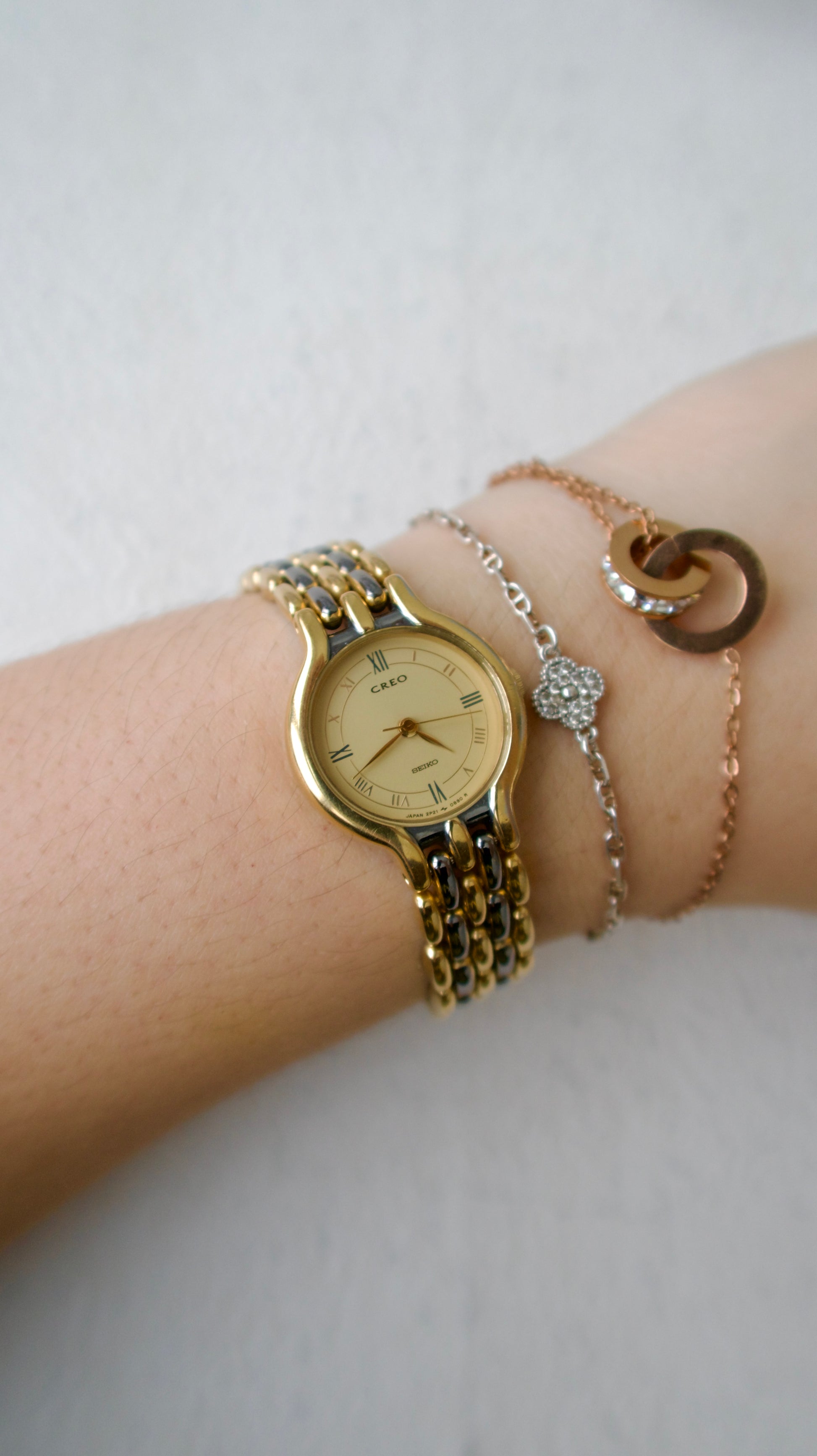 S. Creo Gold Round Dial with Two Tone Chain