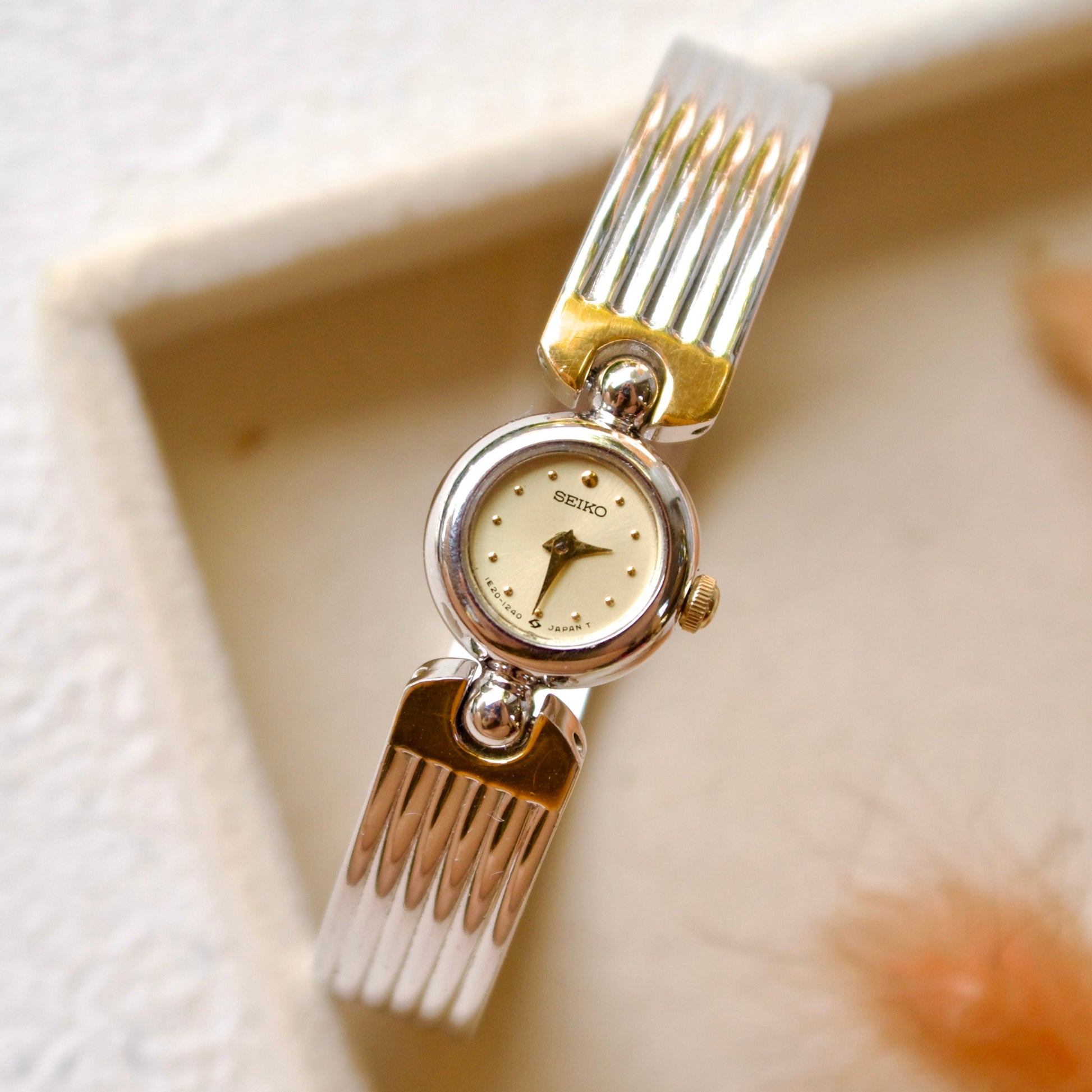 S. Round Dial Silver Bangle