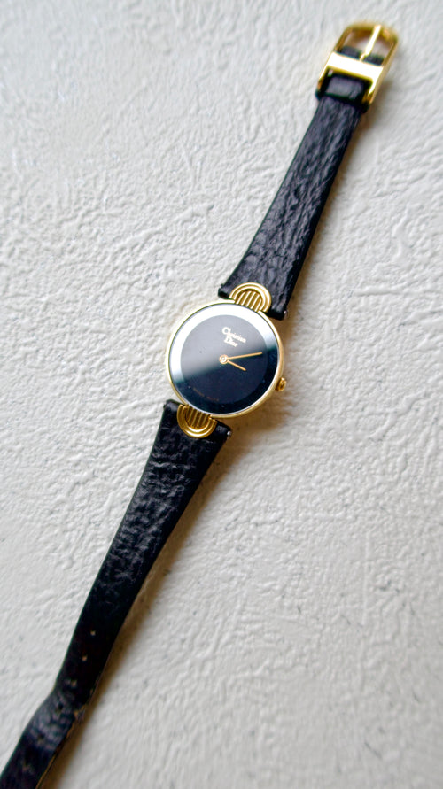 CD. Black Moon Round Dial with Black Strap