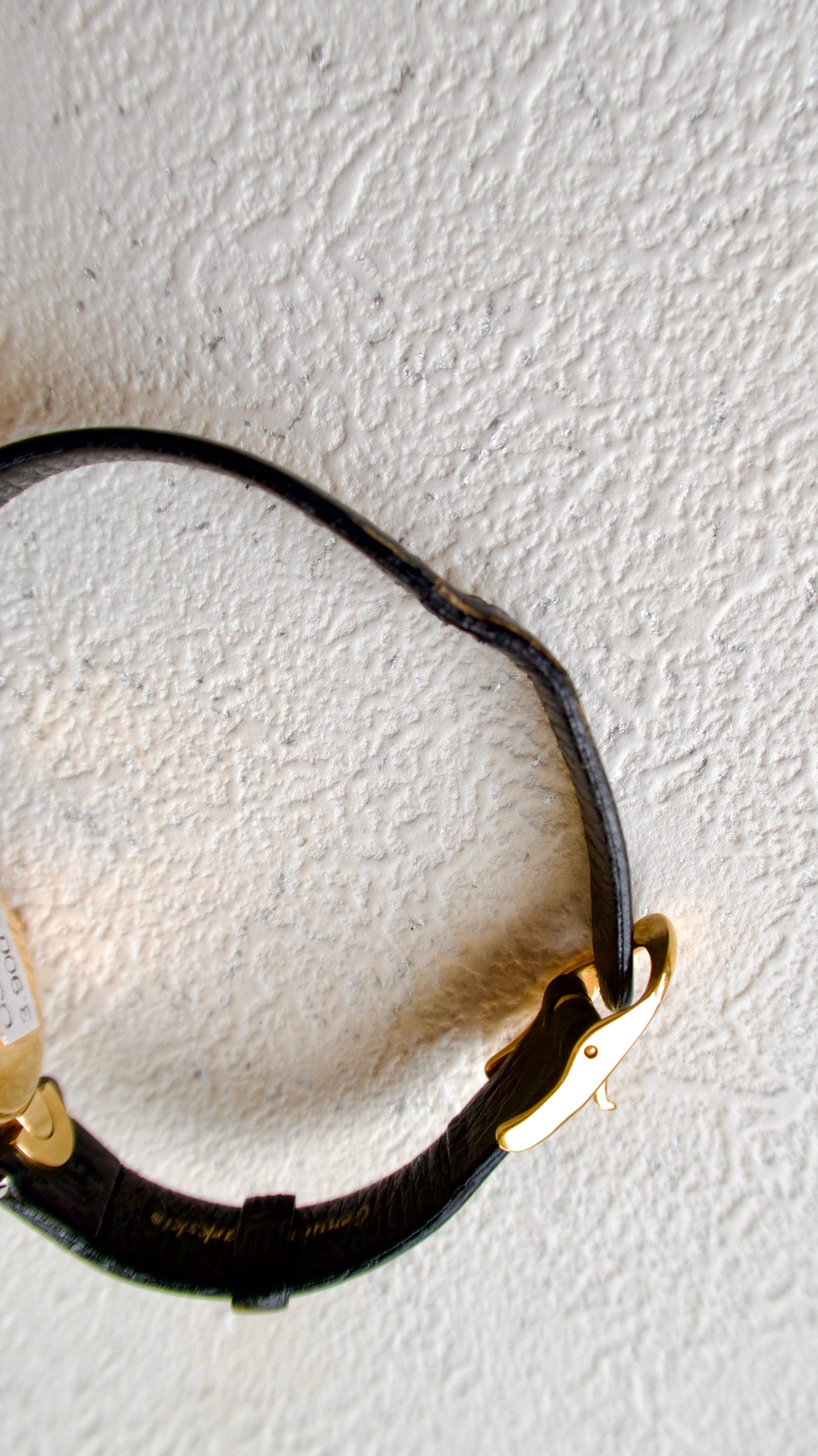 CD. Black Moon Round Dial with Black Strap