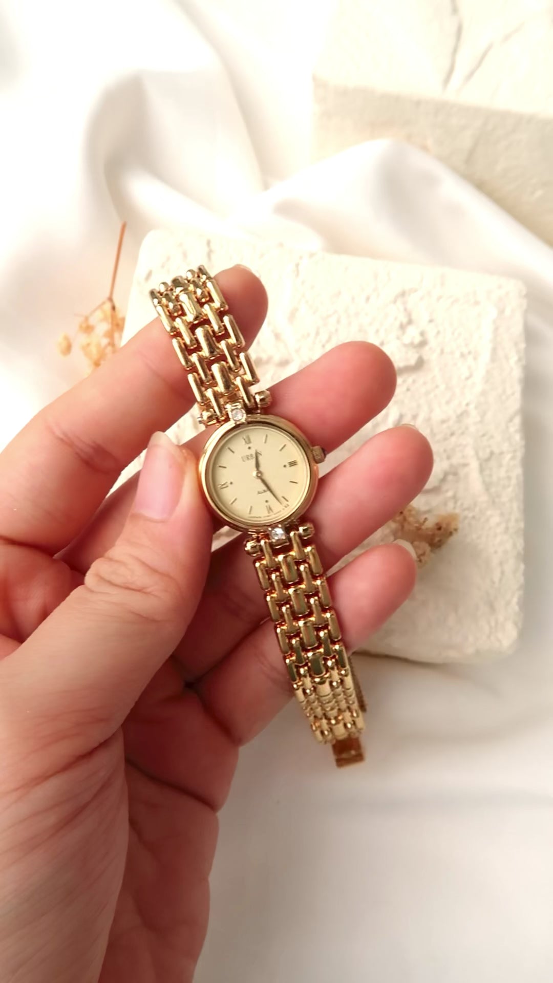 S. Alba Urban Gold Round Dial 2 Diamonds with Gold Chain Watch