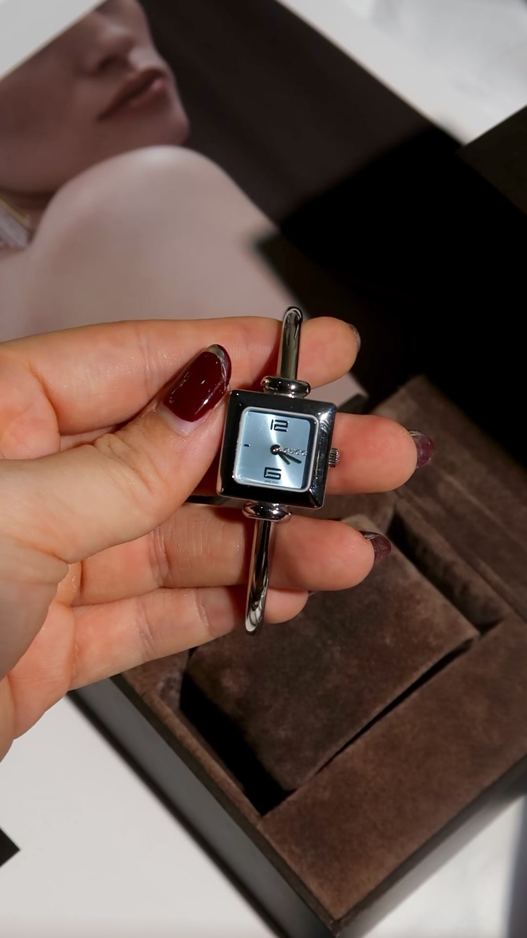 Gc. 1900L Blue Dial Silver Bangle With Box Watch