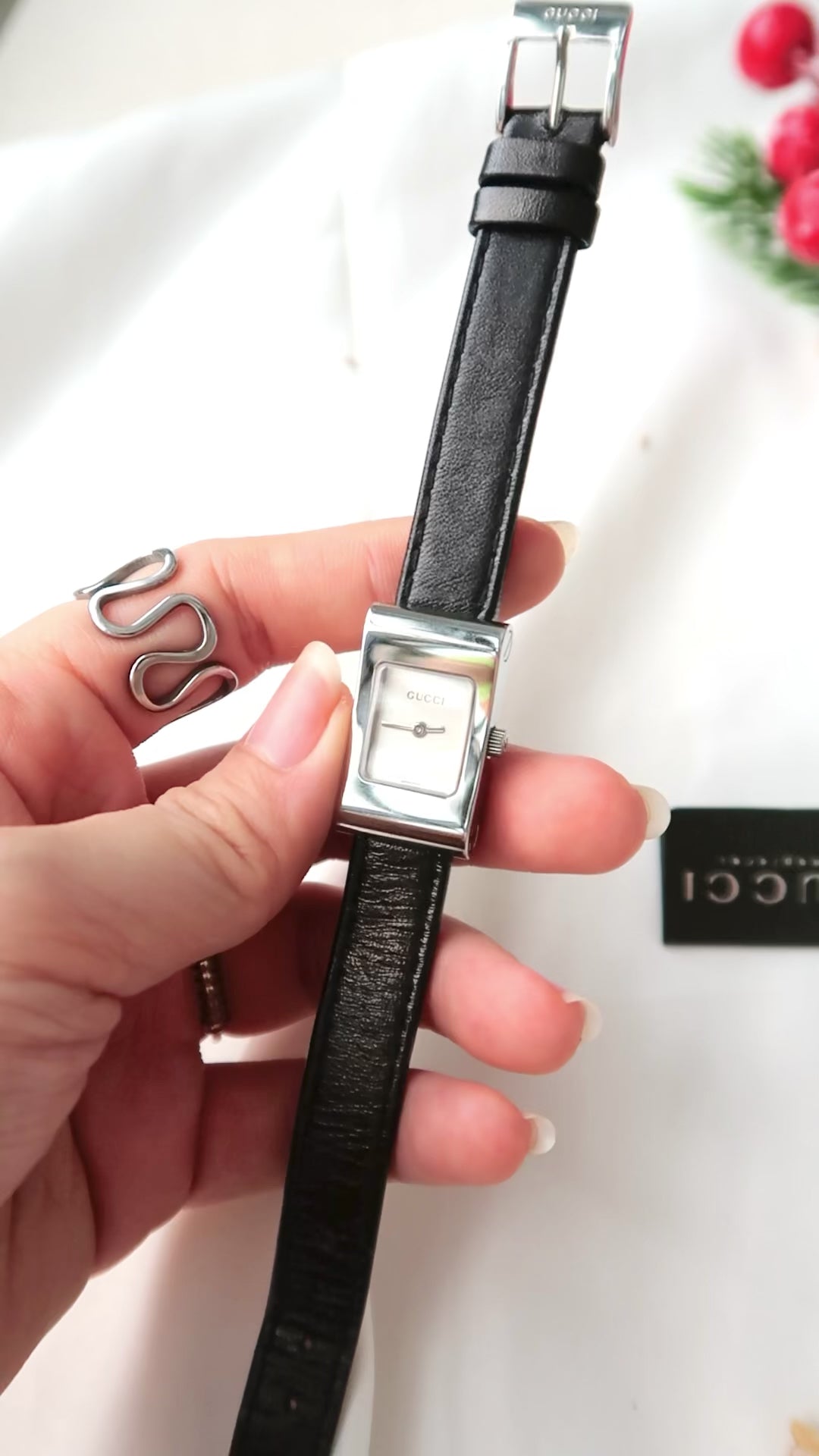 [FULLSET WITH BOX] Gc. 2300L Silver Rect Dial with Black Strap Watch