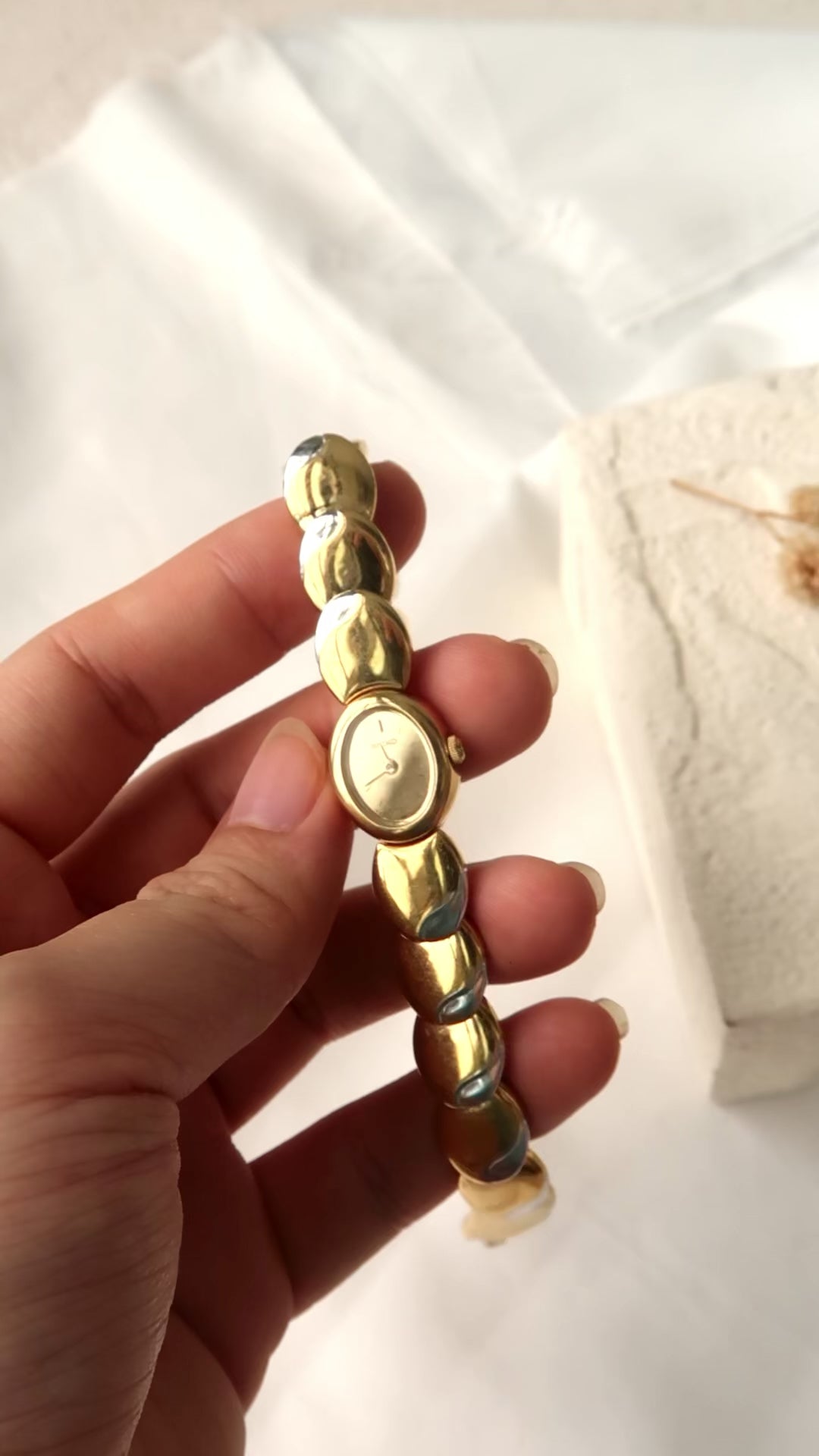 S.  Gold Dial & Oval Chain Watch