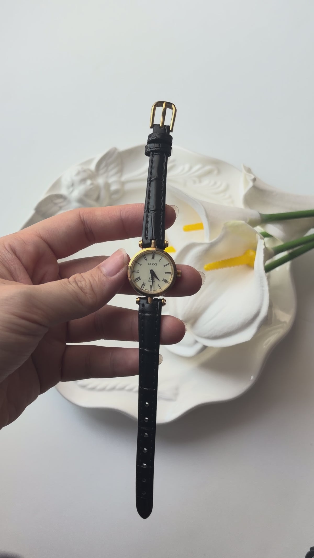 Gc. Sherry Line Beige Round Roman Dial Black Strap Watch
