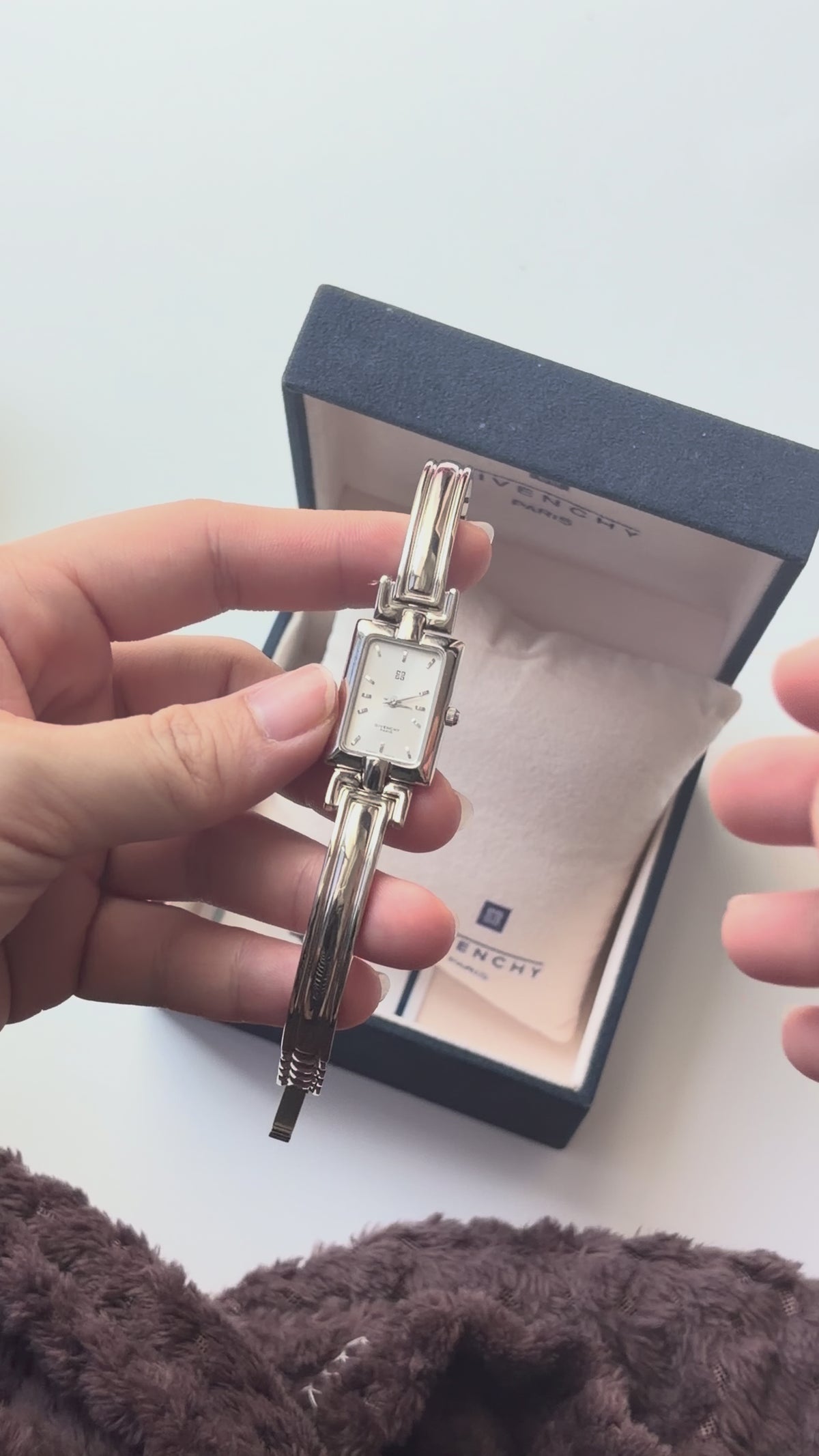 [WITH BOX] GV. Tank Silver Rect Dial Silver Bangle Watch