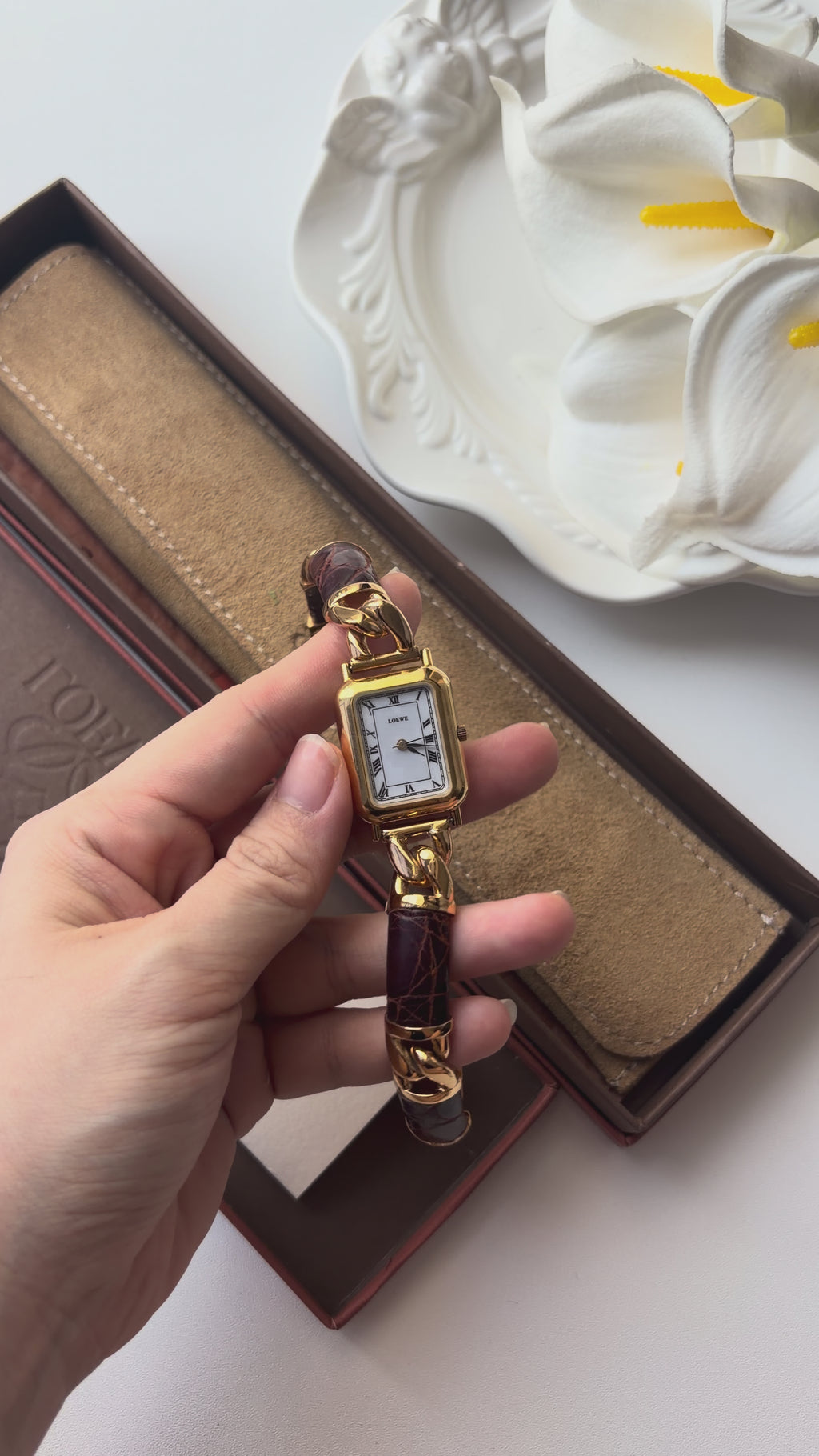 [WITH BOX] LW. White Rect Roman Dial with Brown Leather & Gold Chain Watch