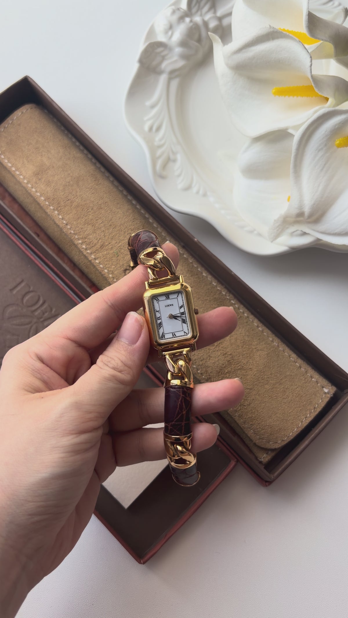 [WITH BOX] LW. White Rect Roman Dial with Brown Leather & Gold Chain Watch
