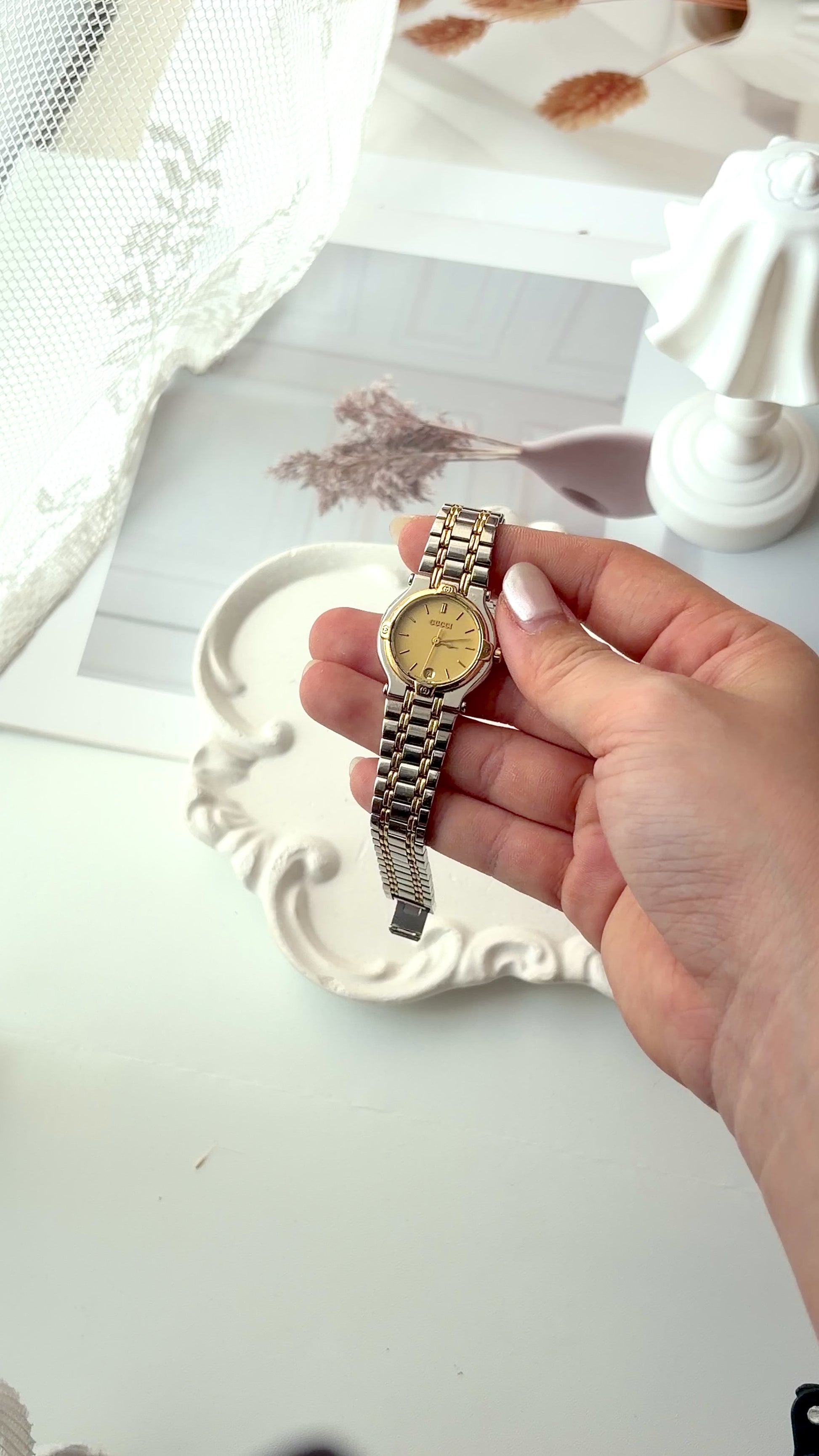 Gc. 6000L Gold Round Dial Two Tone Chain Watch