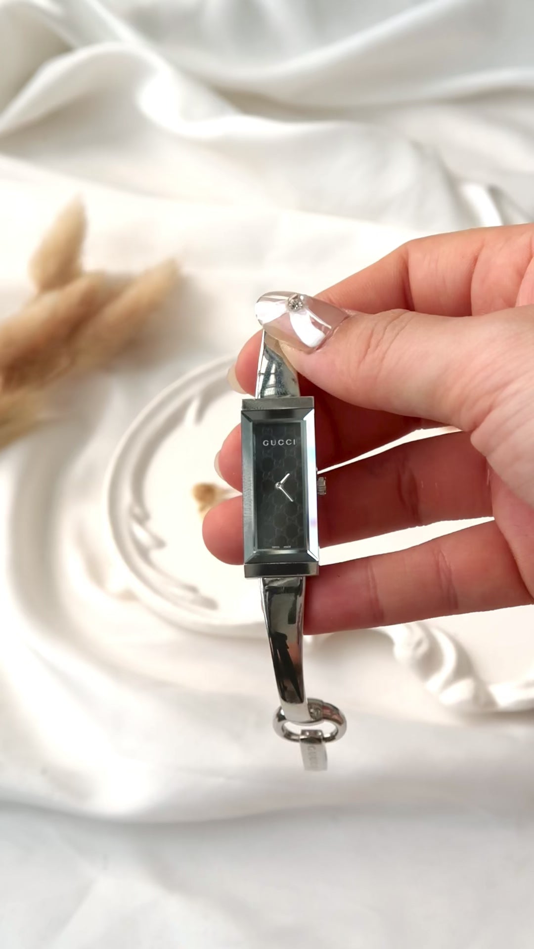 [WITH BOX] Gc. Black Patterned Rect Dial Silver Bangle Watch