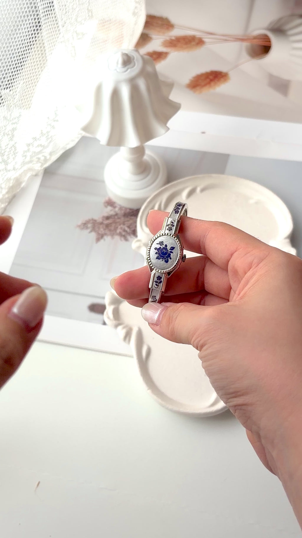 AM. Blue Flower Pattern Silver Bangle Watch