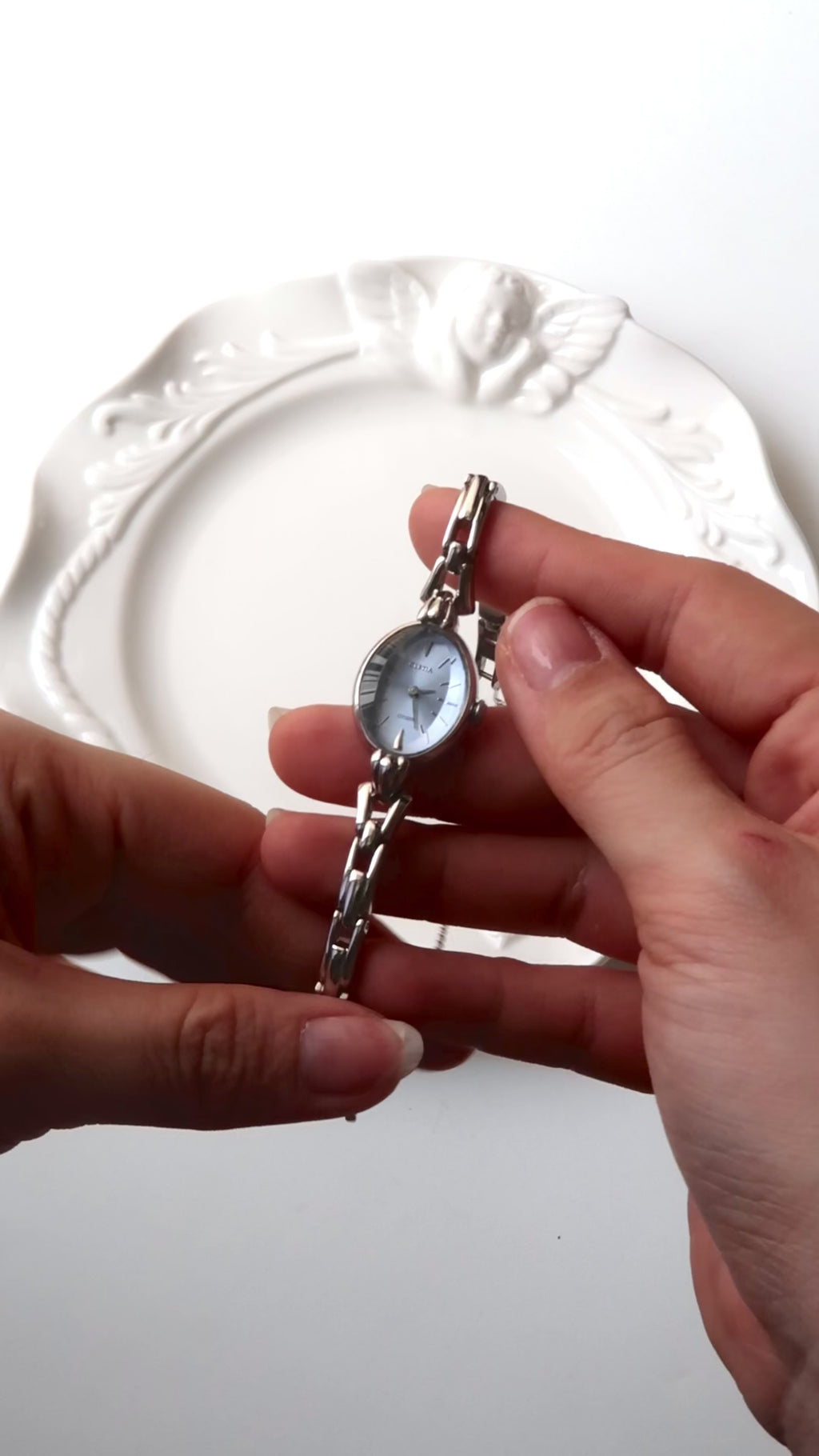 CTZ. Cletia Blue Oval Dial Silver Chain Watch