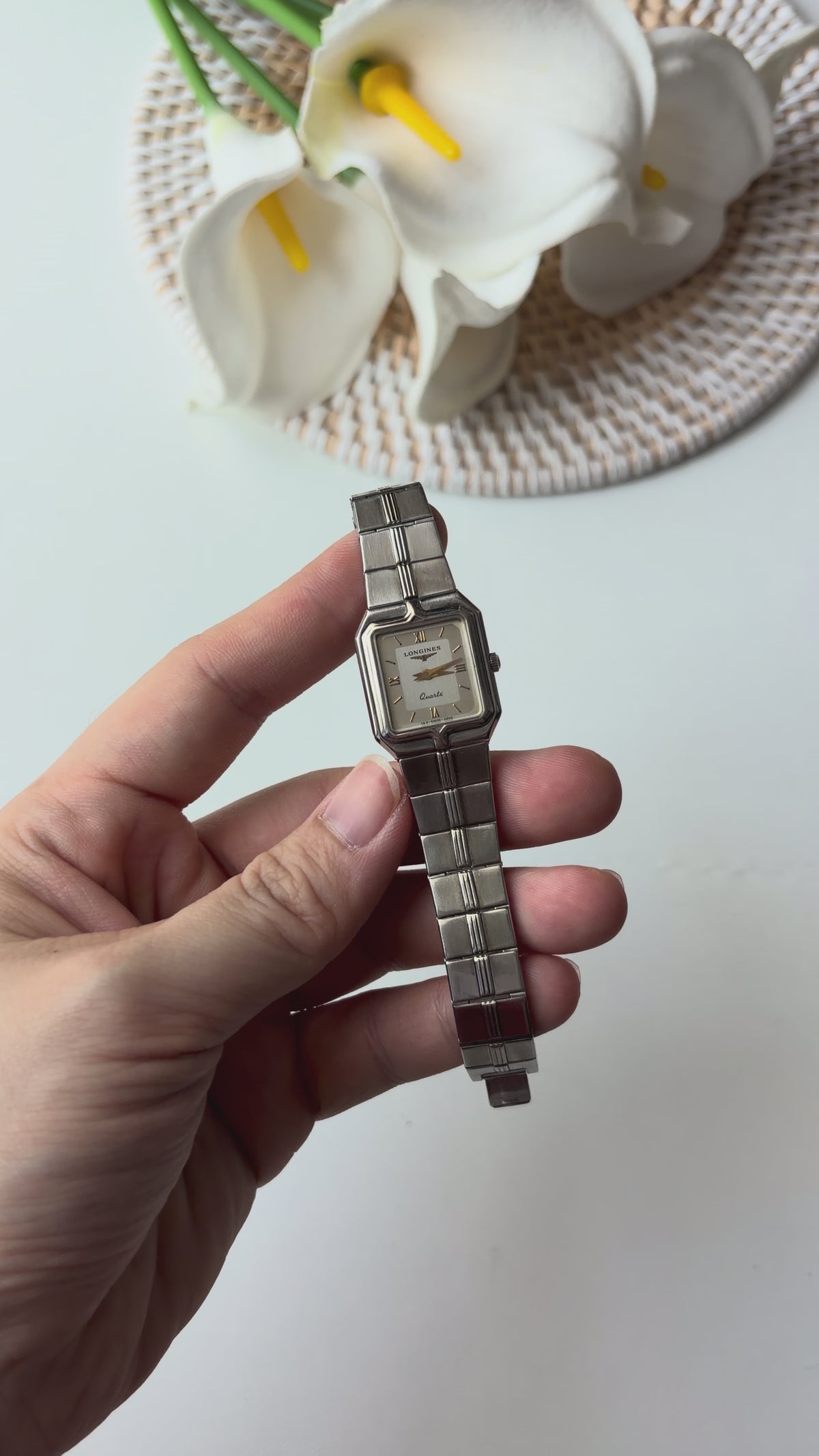 L. Silver Rect Dial Silver Chain Watch
